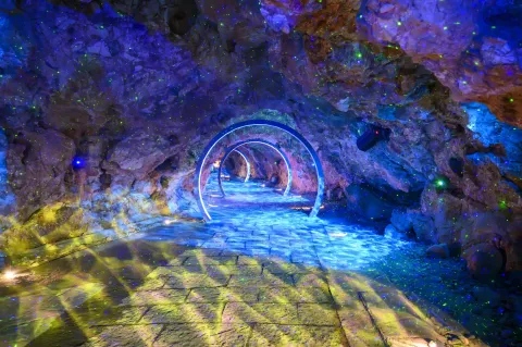 灵山幻境