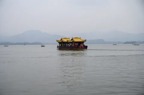 西湖游船
