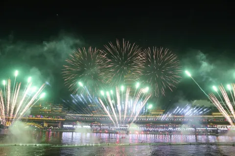 烟花🎇