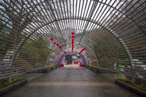 镂空通道