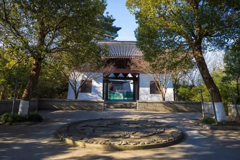 仁皇山顶