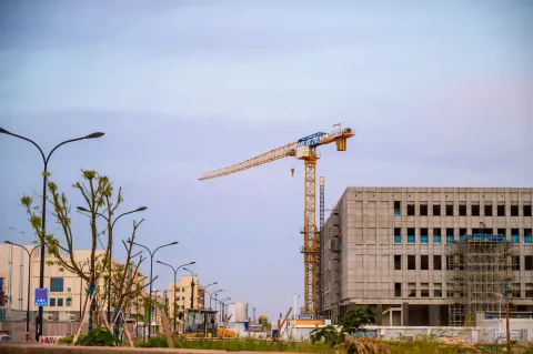 塔吊与在建建筑