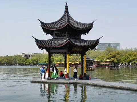 集贤亭