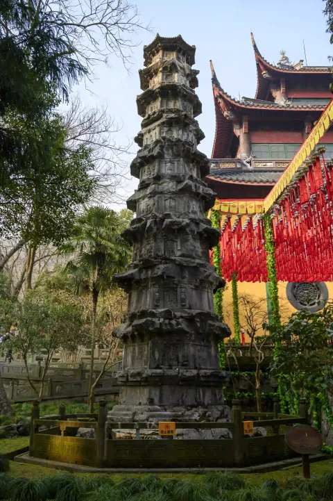 灵隐寺石塔