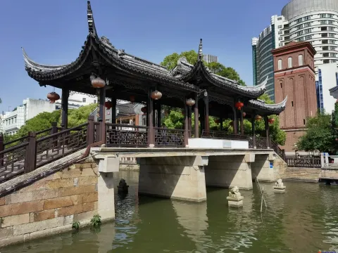 衣裳街，青莲桥
