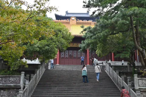 演法堂大殿台阶