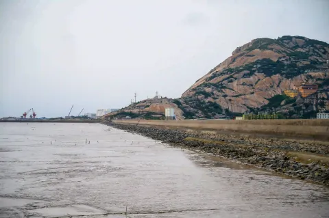 海堤与大煤山