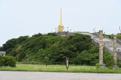 泥螺山