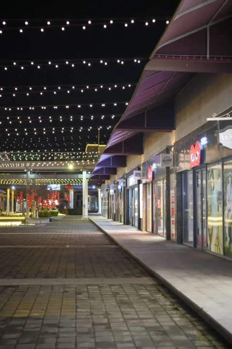 商业店铺街景