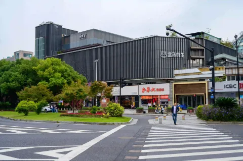 湖滨商圈街景