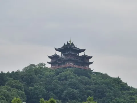吴山，城隍阁