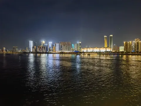 钱塘江南岸夜景