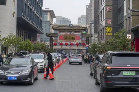 请输入图片描述