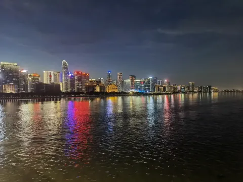 钱塘江北岸夜景