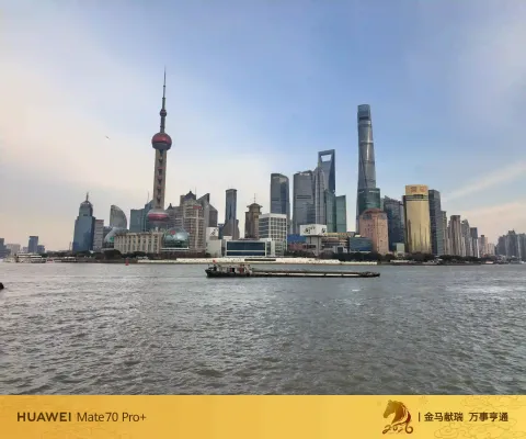 黄浦江望陆家嘴