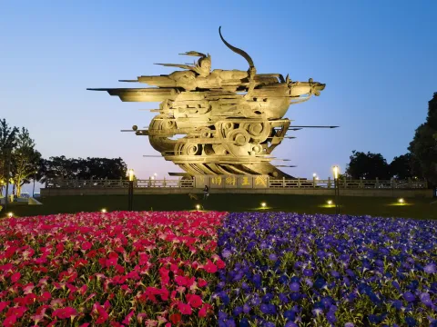钱王射潮雕塑