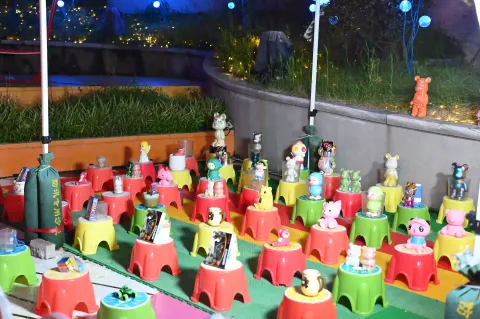 夜市套圈小摊