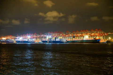 洋山港夜景