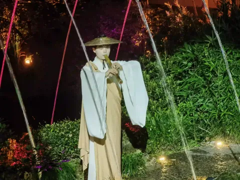 夜游黄龙洞表演-侠客吹箫