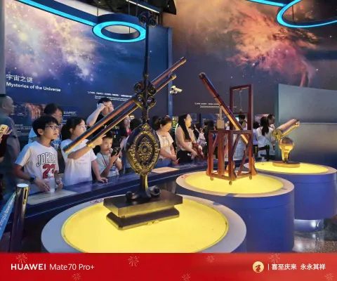 天文展厅早期望远镜