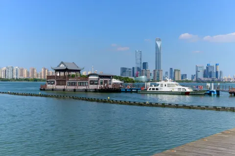 远望金鸡湖游船码头