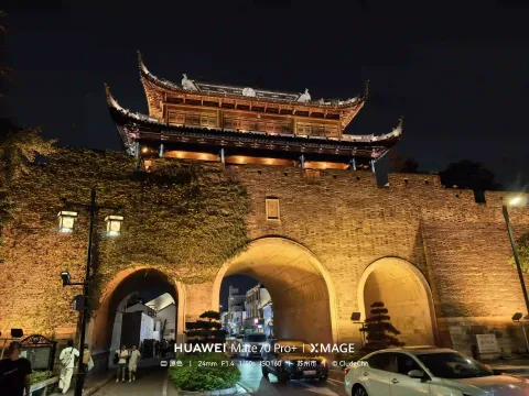 阊门夜景