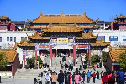 会稽山龙华寺