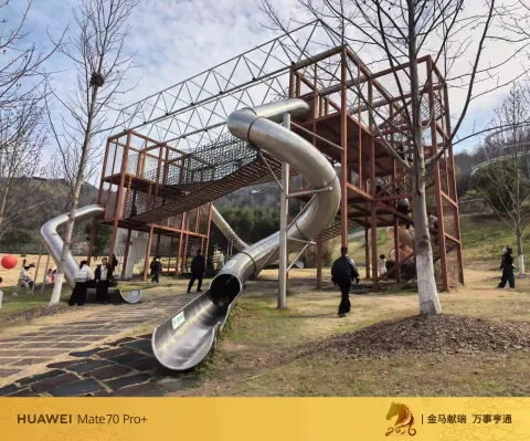 螺旋滑梯