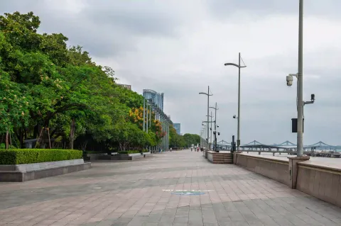 江边走道