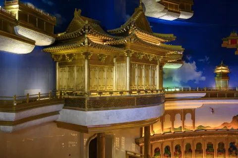 万佛阁内景