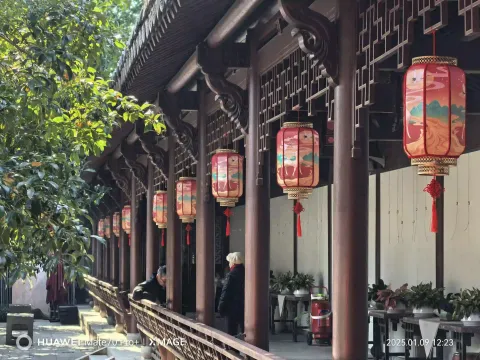 回廊红灯笼