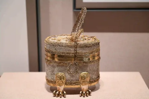 唐代金银茶笼